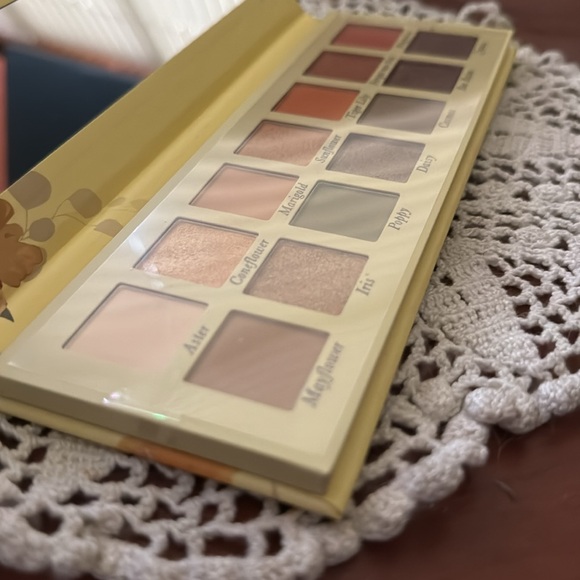 Laura Geller seasonless, staples wildflower wishes 14 multi function eyeshadows - Picture 2 of 4